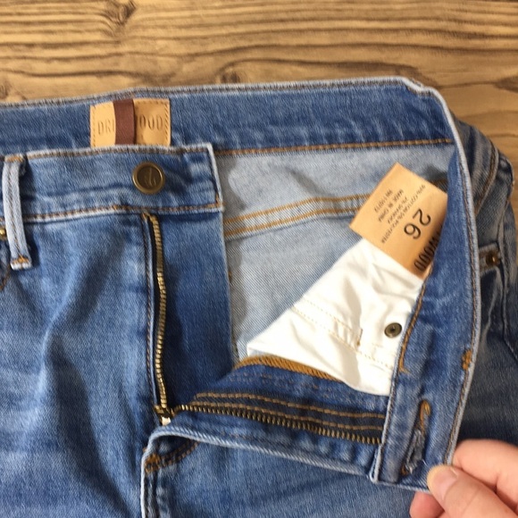 Driftwood Amelia Floral Embroidered Ankle Crop Jeans Womens 26 Medium Wash Denim - Picture 9 of 12